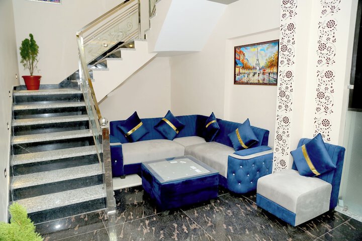 Hotel Interior 8 of 25