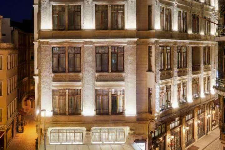 Hotel 98 of 105