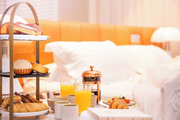 Breakfast/Coffee Service 44 of 49