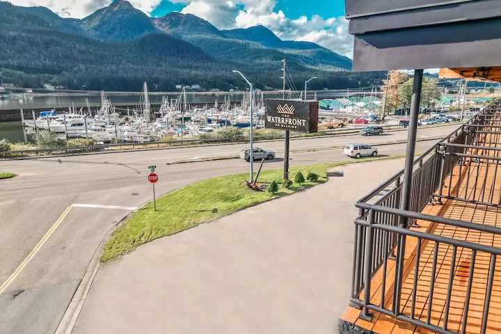 Photo of Breakwater Inn