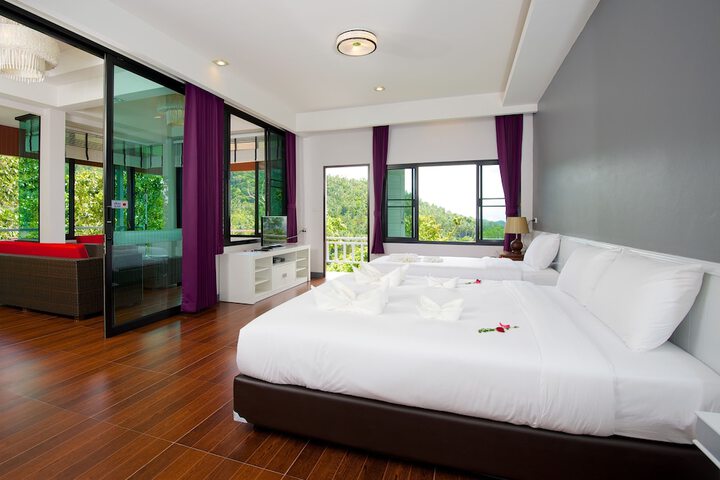 Room 27 of 145