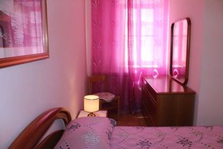Room 14 of 20