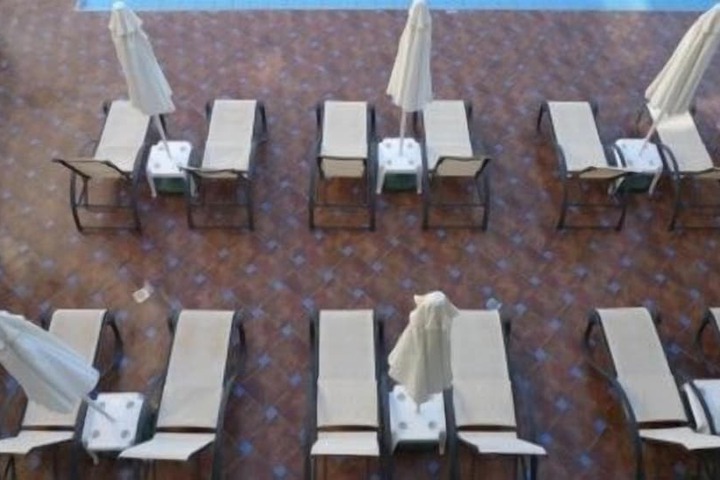 Sundeck 36 of 36