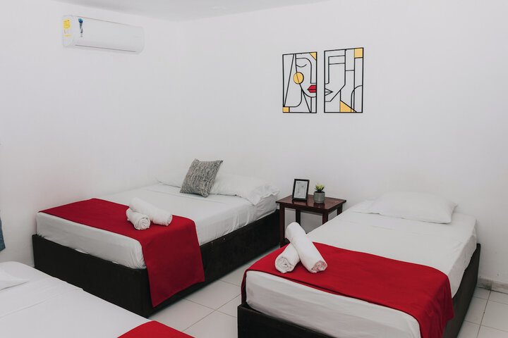 Room 40 of 98