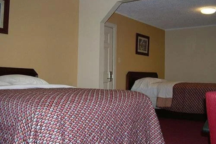 Room 2 of 11