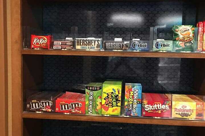 Snack bar