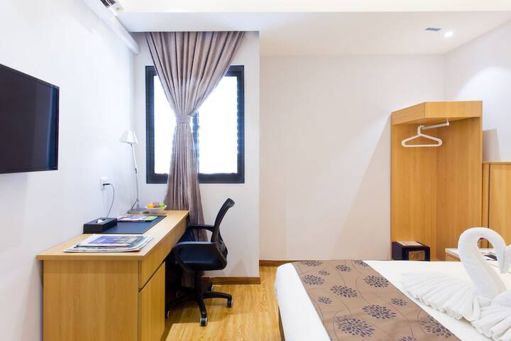 Room 12 of 39