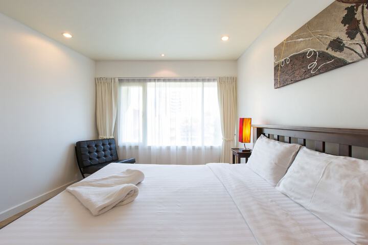 Room 4 of 38