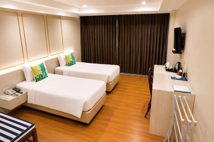 Room 47 of 198