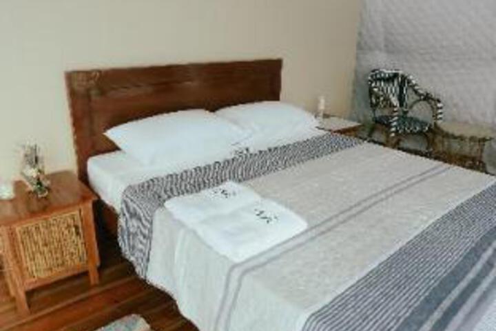 Room 2 of 29