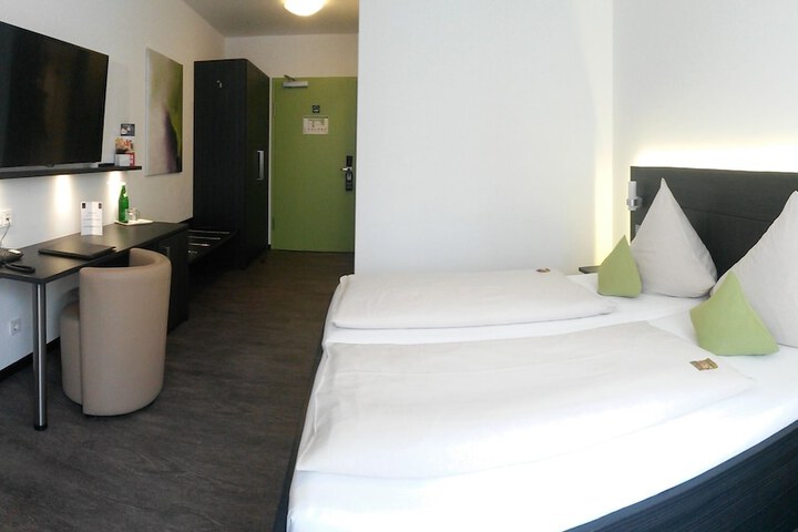 Room 10 of 55