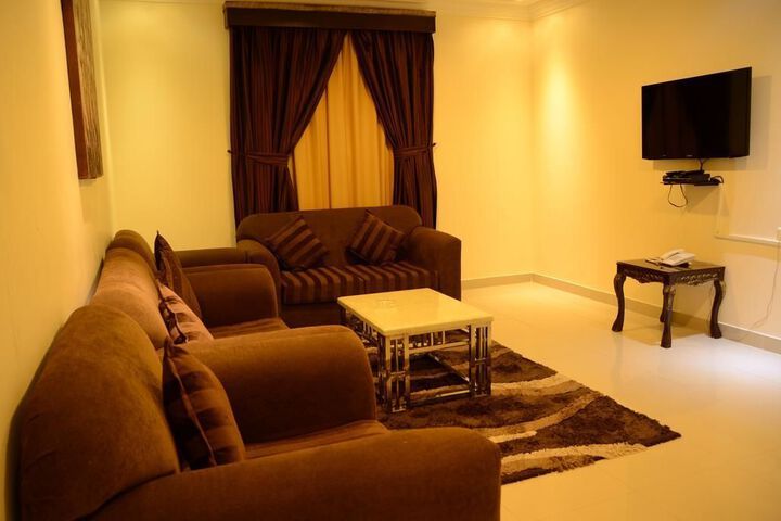 Room 8 of 23
