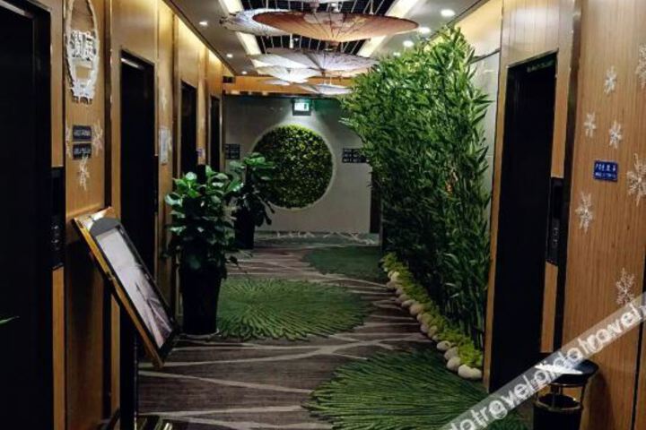 Hotel Interior 28 of 39