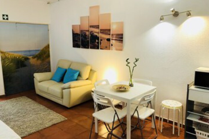 Room 18 of 48