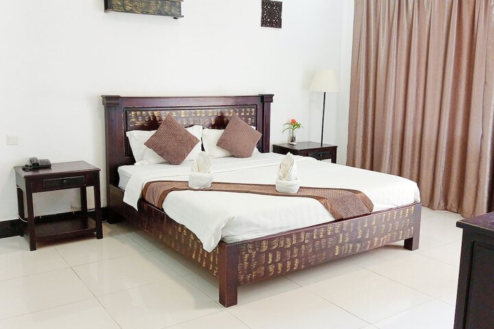 Room 7 of 36