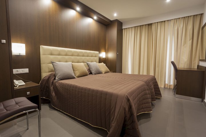 Room 14 of 52