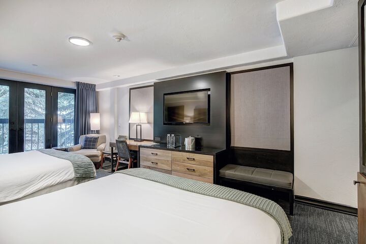 Room 25 of 266