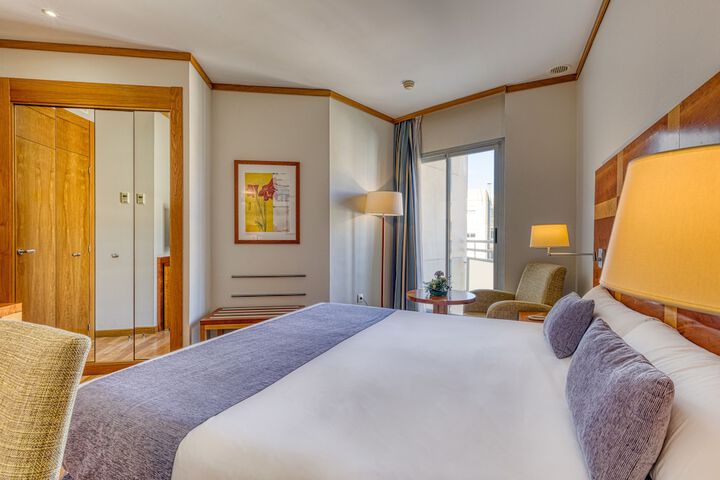 Room 20 of 145