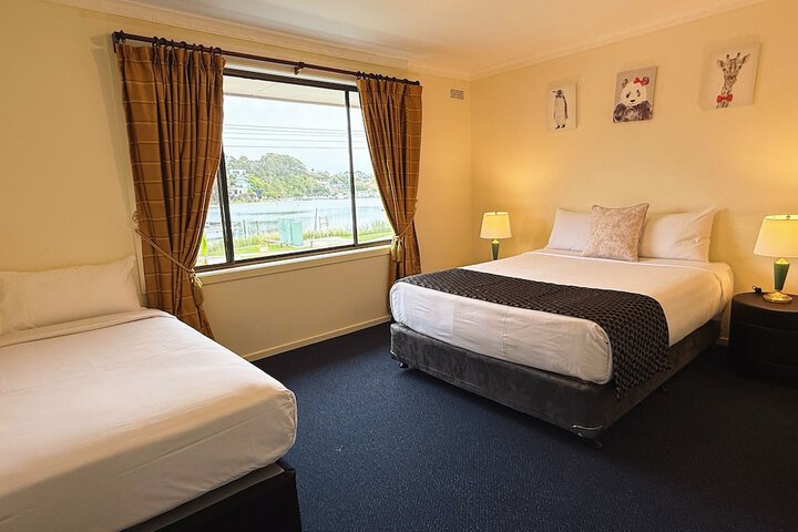 Room 4 of 78
