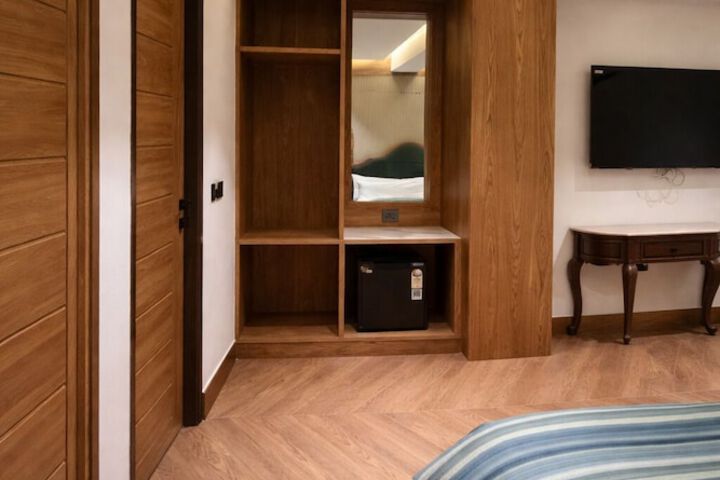 Room 7 of 40