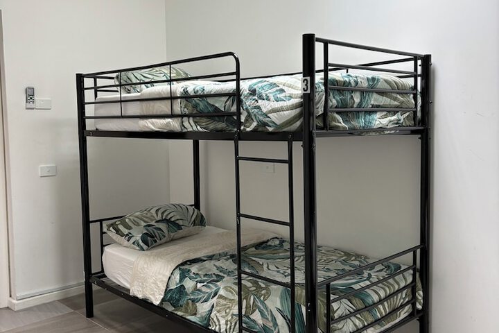 Room 15 of 33