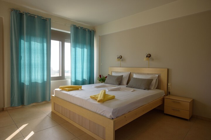 Room 3 of 15