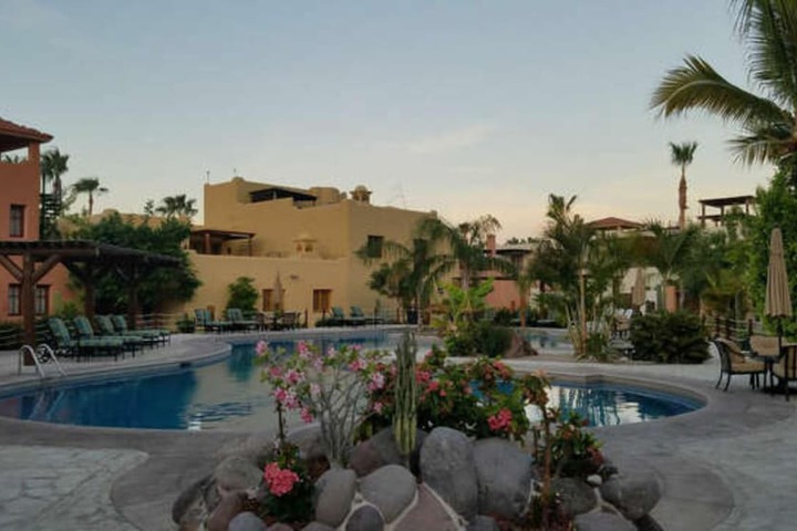 Pool 18 of 27