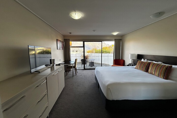 Room 17 of 49