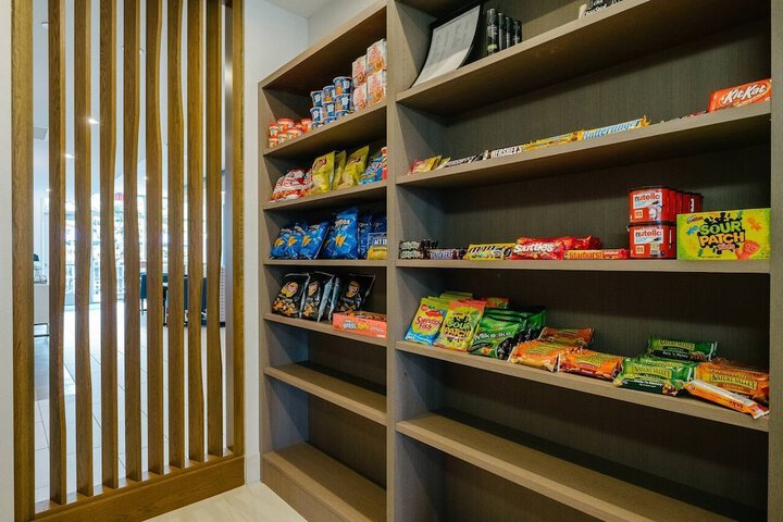 Snack bar