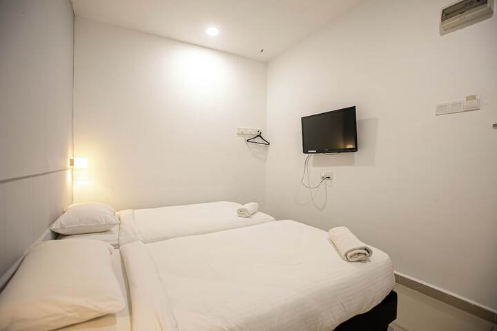 Room 25 of 45