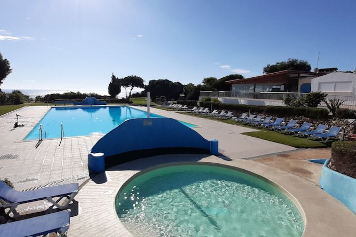 Pool 22 of 42