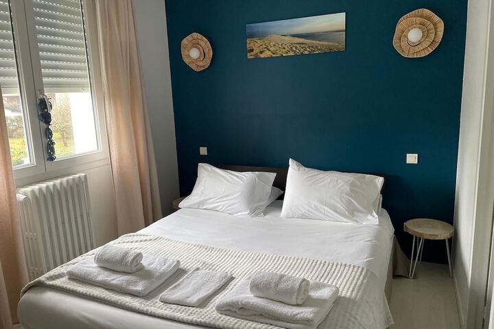 Room 9 of 35