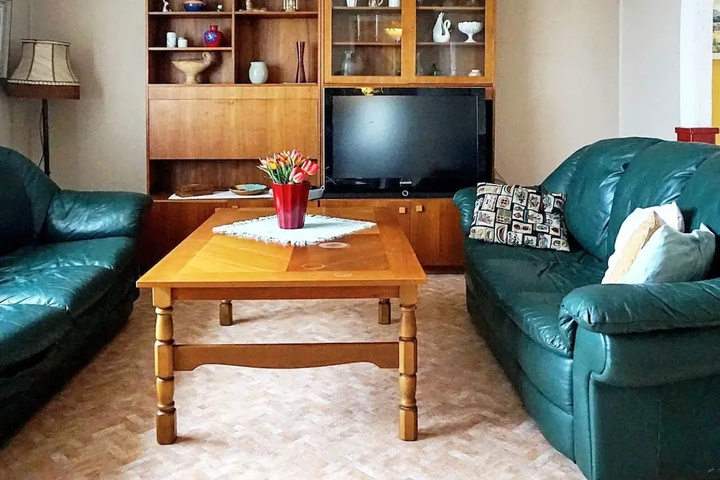 Room 2 of 14