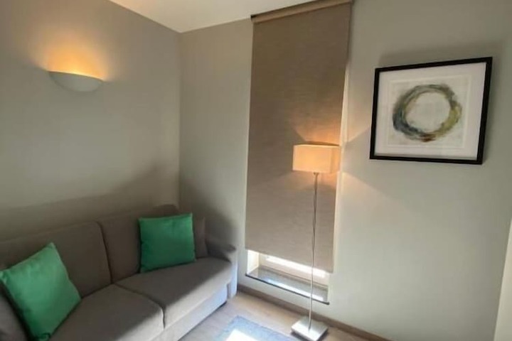Room 35 of 65