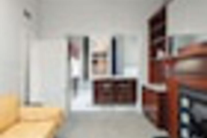 Room 182 of 318