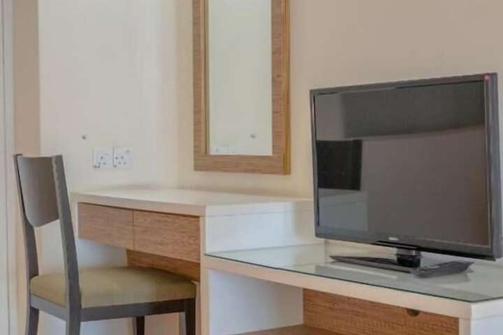 Room 9 of 21