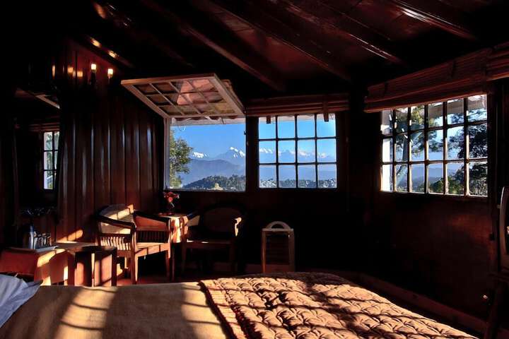 Room 12 of 19