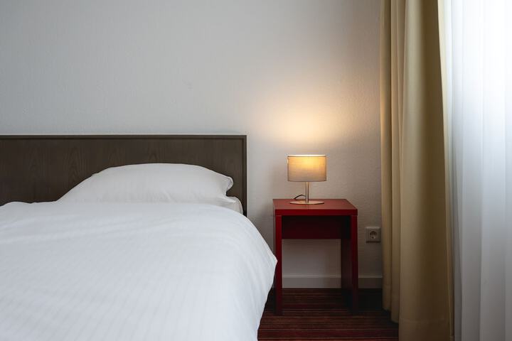 Room 48 of 89
