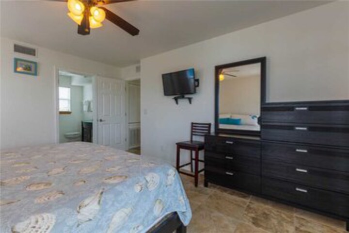 Room 42 of 48
