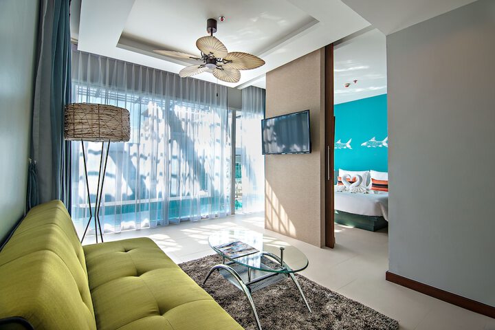 Room 26 of 85
