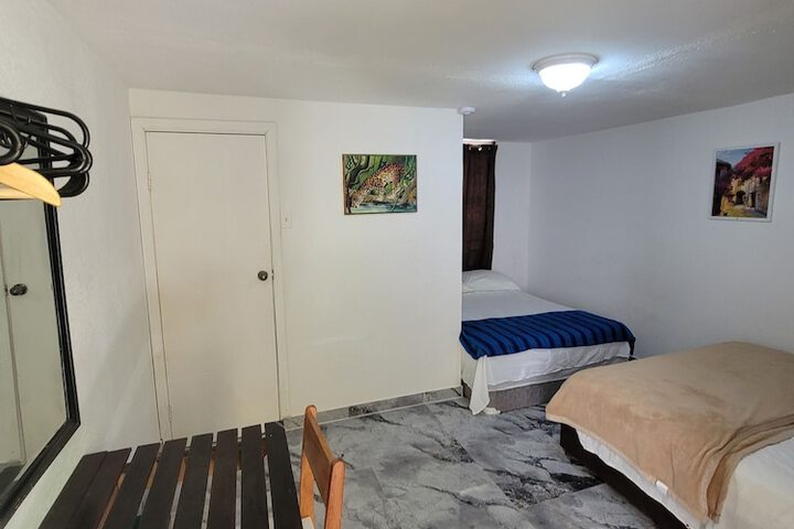 Room 8 of 30