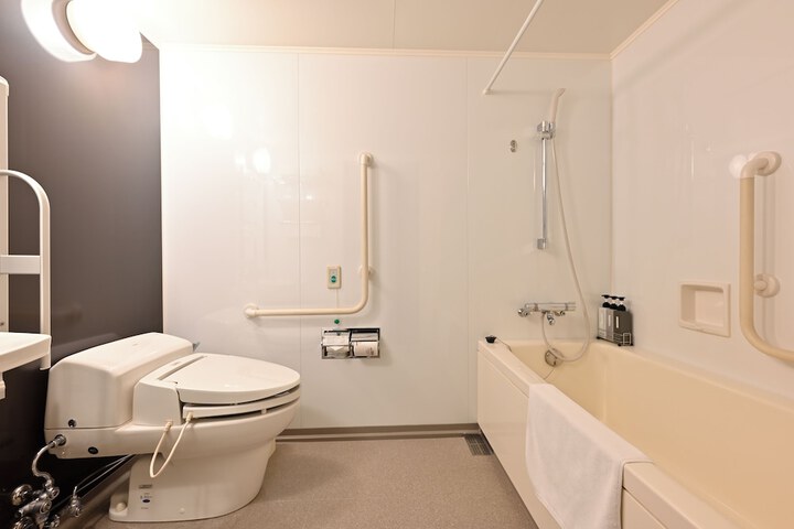 Room 10 of 43