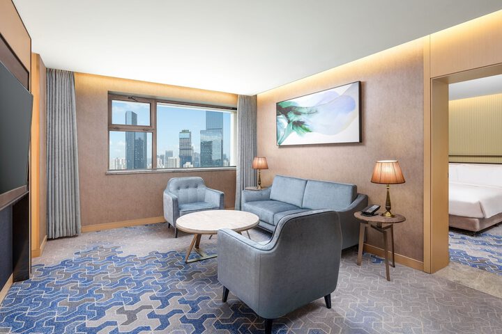 Room 8 of 40