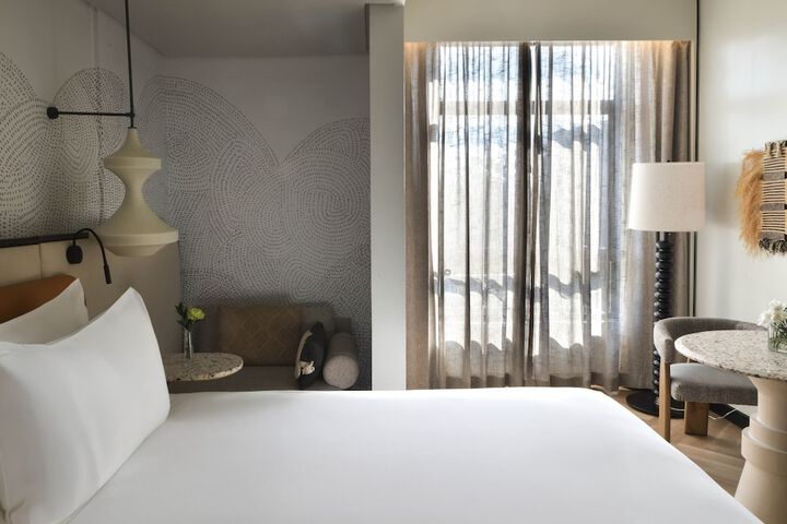 Room 10 of 59