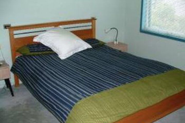 Room 4 of 11