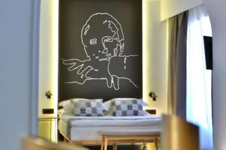 Room 17 of 62