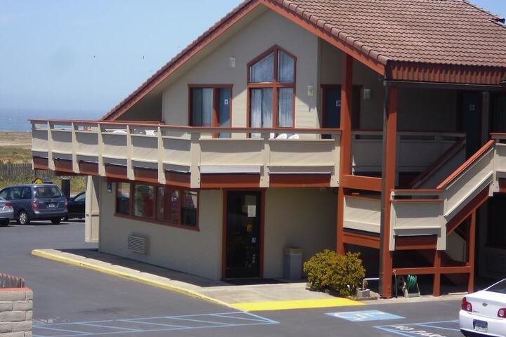 Hotel 74 of 76