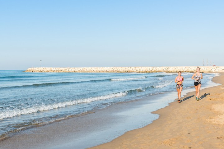 Beach 172 of 196