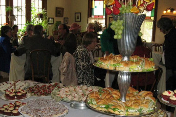 Dining 80 of 99