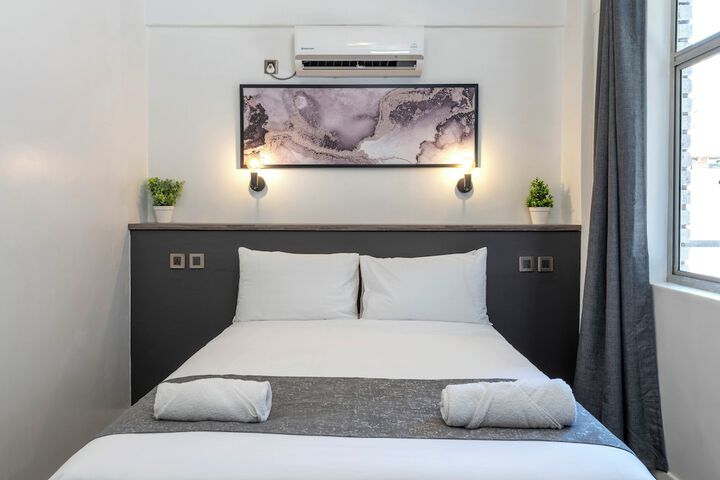 Room 20 of 42